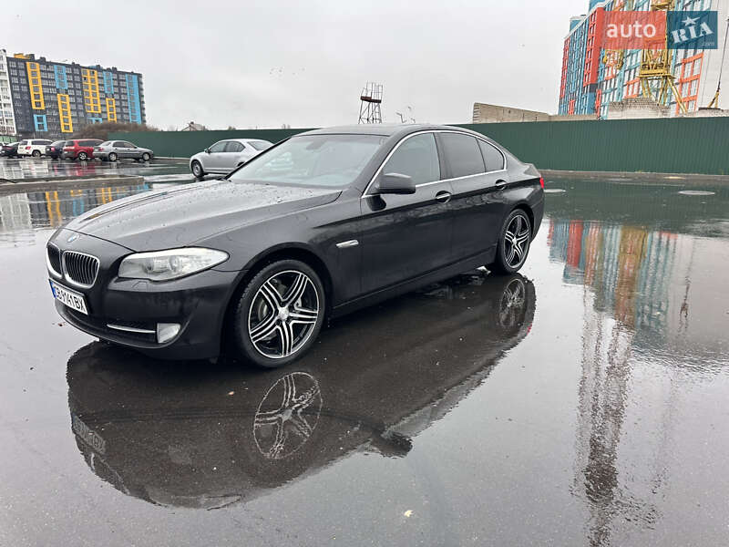Седан BMW 5 Series 2011 в Чернигове