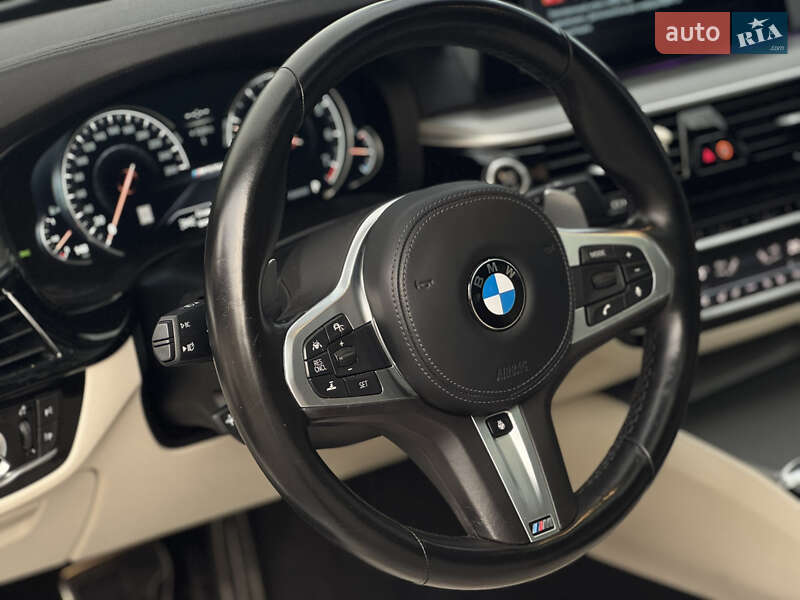 Седан BMW 5 Series 2017 в Дніпрі
