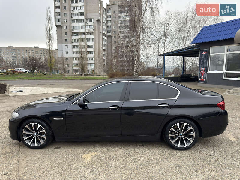 Седан BMW 5 Series 2014 в Южноукраинске