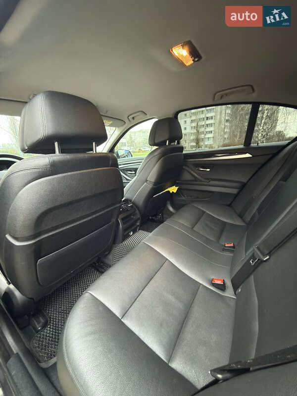 Седан BMW 5 Series 2014 в Южноукраинске