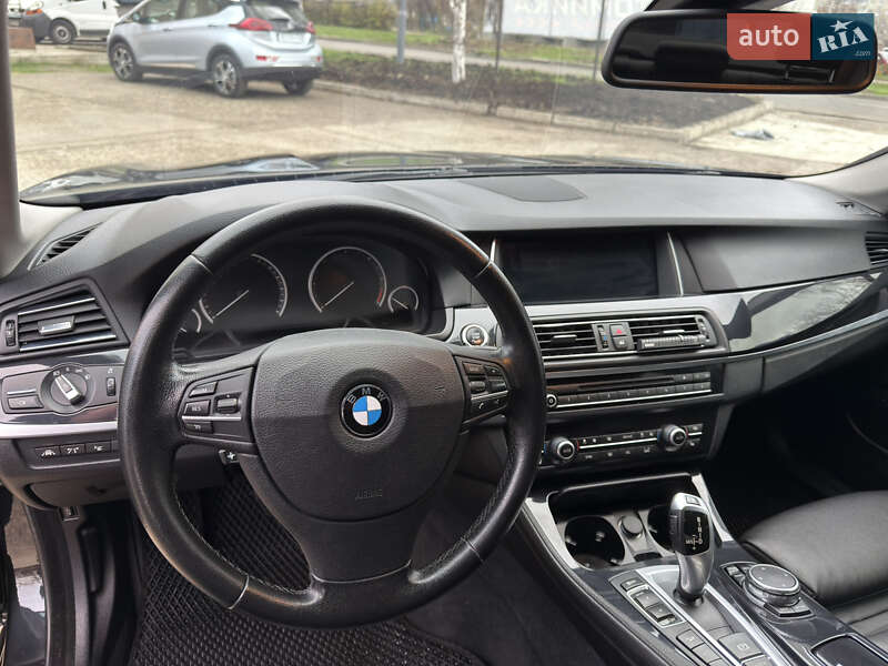 Седан BMW 5 Series 2014 в Южноукраинске
