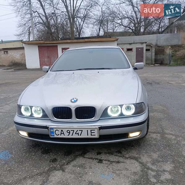 BMW 5 Series 1998