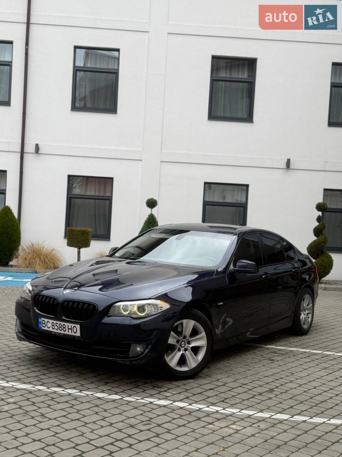 2011 BMW 5er - мініатюра 7