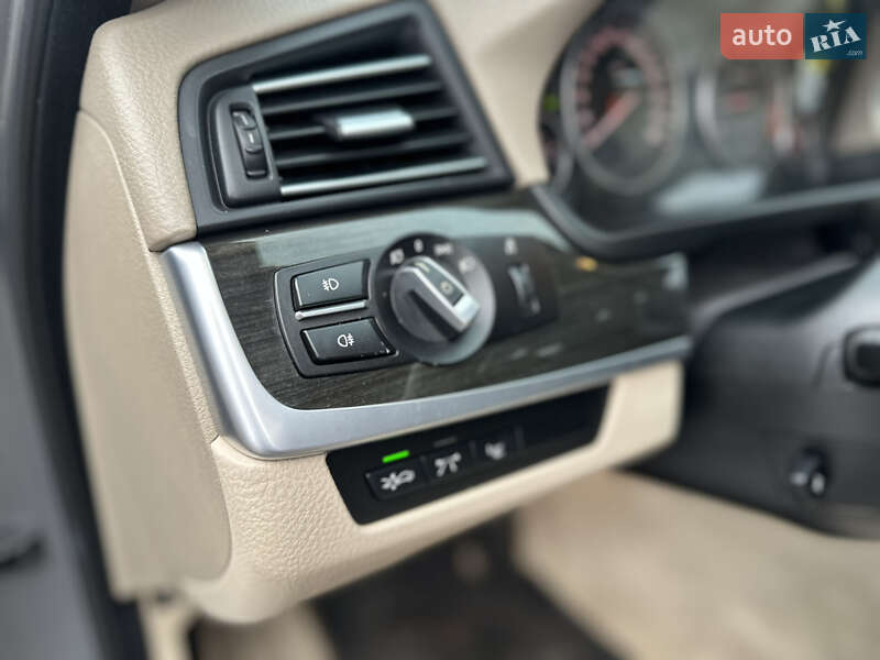 Седан BMW 5 Series 2010 в Полтаві