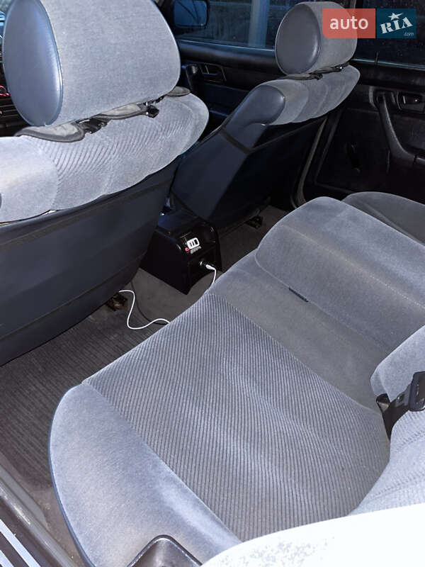 Седан BMW 5 Series 1990 в Ковеле