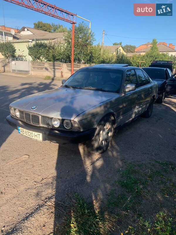 Седан BMW 5 Series 1989 в Жмеринке