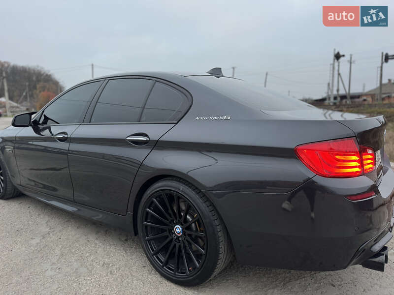 Седан BMW 5 Series 2012 в Умані