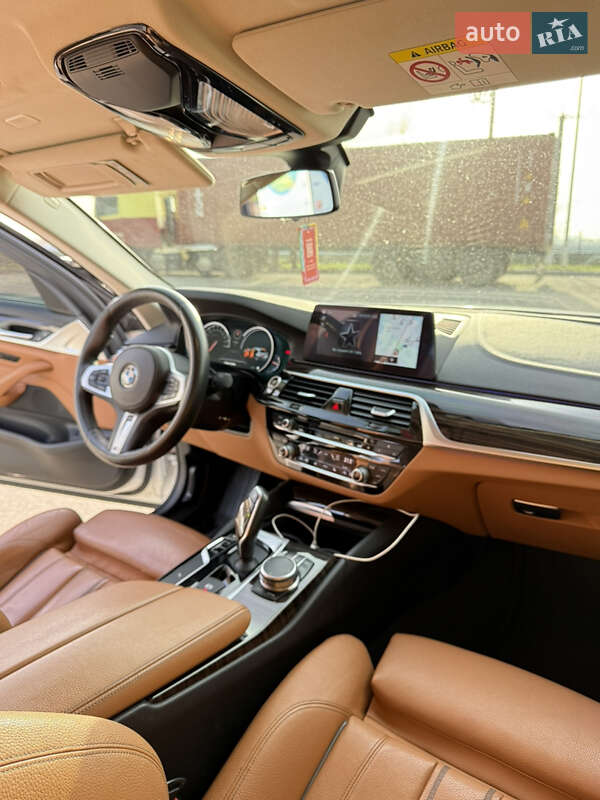 Седан BMW 5 Series 2017 в Днепре