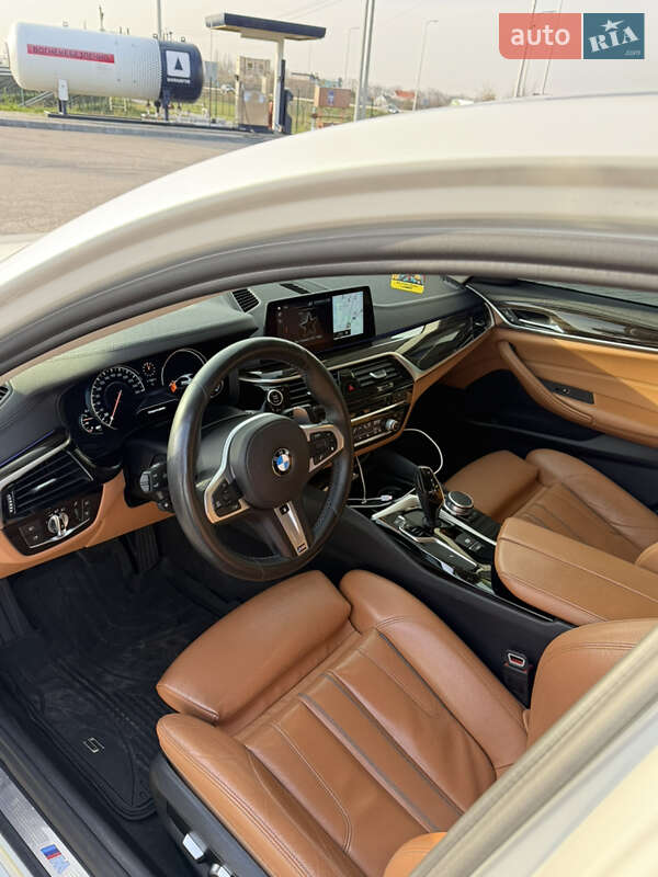 Седан BMW 5 Series 2017 в Днепре