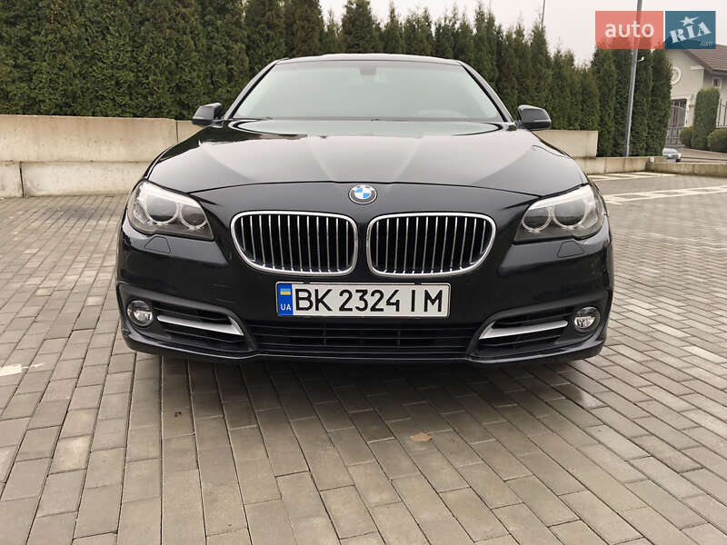 Седан BMW 5 Series 2014 в Ровно
