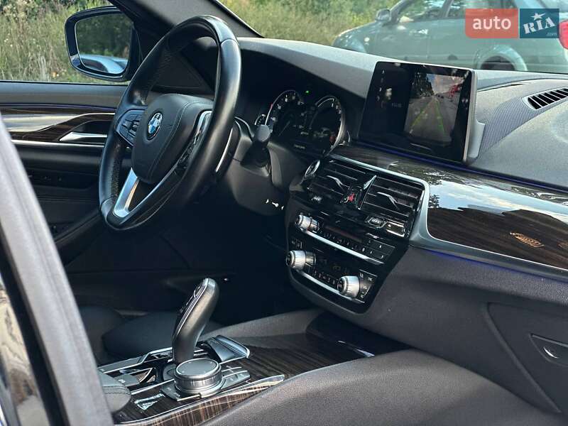 Седан BMW 5 Series 2018 в Киеве