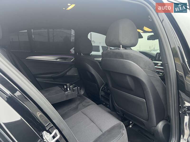 Седан BMW 5 Series 2017 в Мукачевому