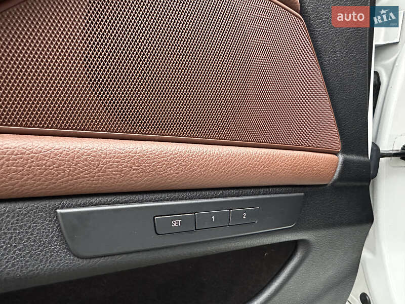 Седан BMW 5 Series 2016 в Киеве фото 44 Седан BMW 5 Series 2016 в Киеве