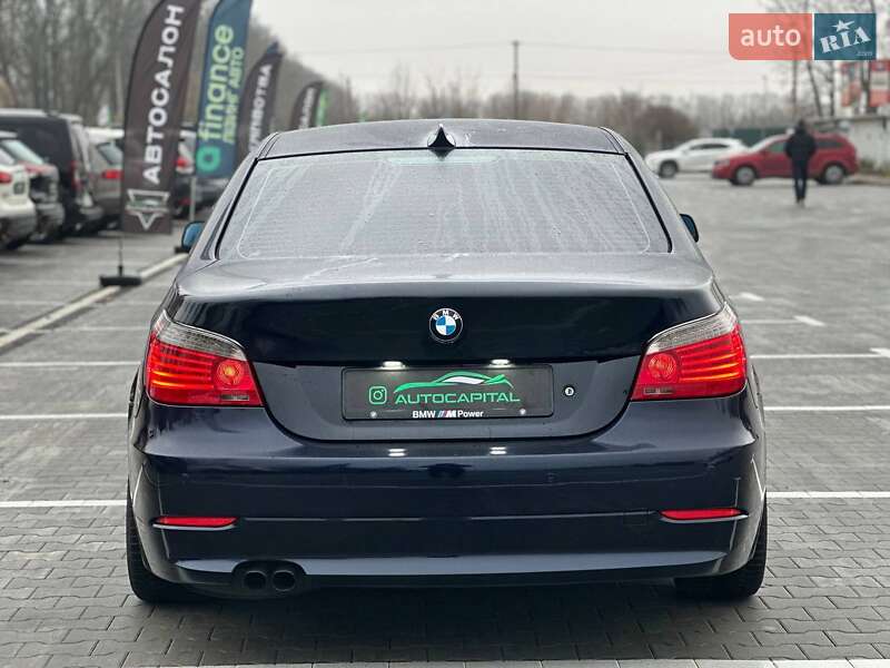 Седан BMW 5 Series 2004 в Киеве