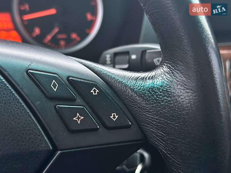 Седан BMW 5 Series 2004 в Киеве