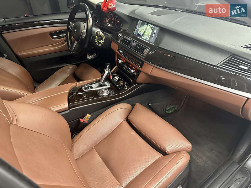 Седан BMW 5 Series 2012 в Днепре