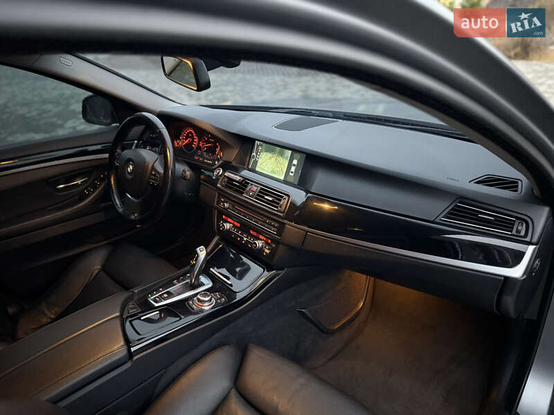 Седан BMW 5 Series 2011 в Хмельницком