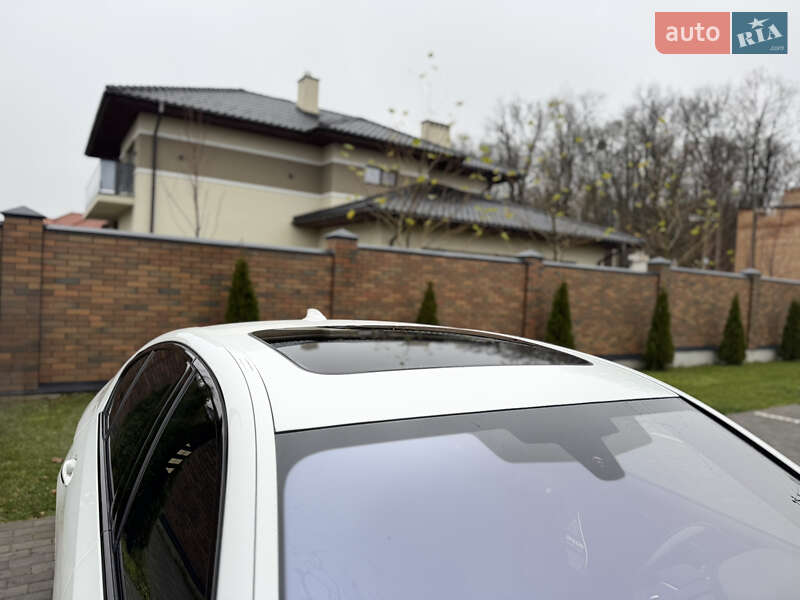 Седан BMW 5 Series 2017 в Виннице