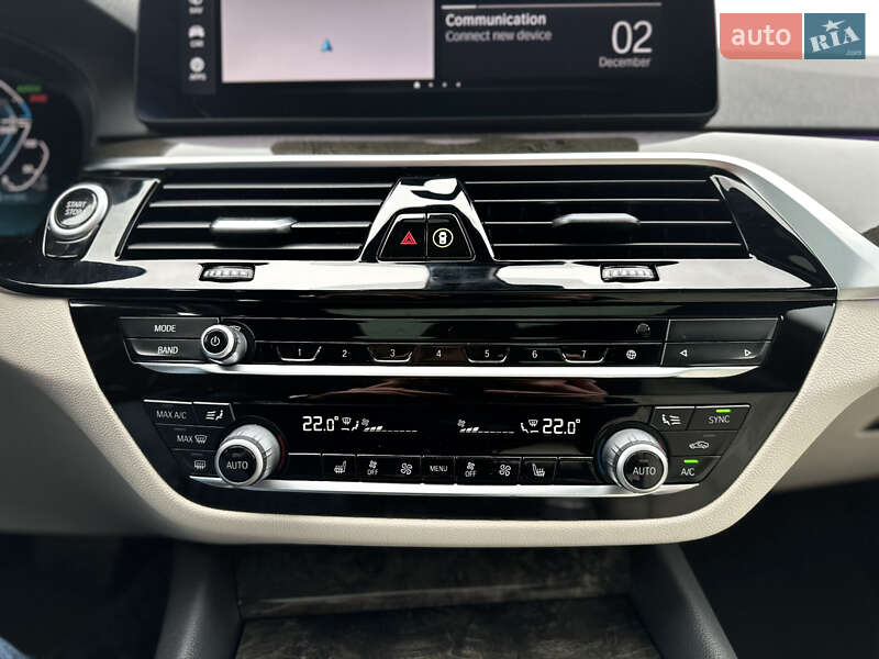 Седан BMW 5 Series 2021 в Львове