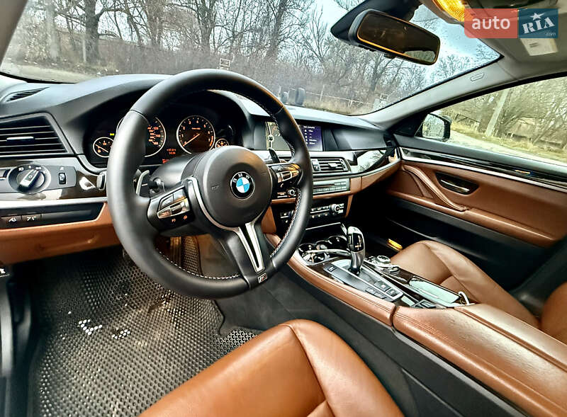 Седан BMW 5 Series 2011 в Киеве