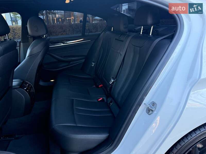 Седан BMW 5 Series 2018 в Киеве