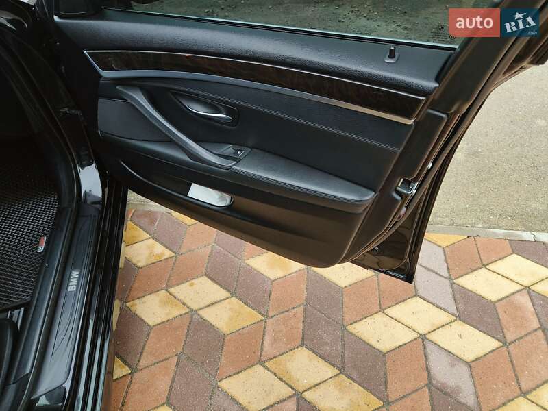 Седан BMW 5 Series 2010 в Миргороде фото 45 Седан BMW 5 Series 2010 в Миргороде