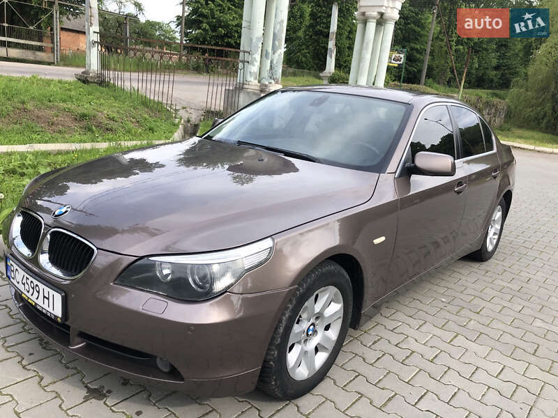 Седан BMW 5 Series 2004 в Львове