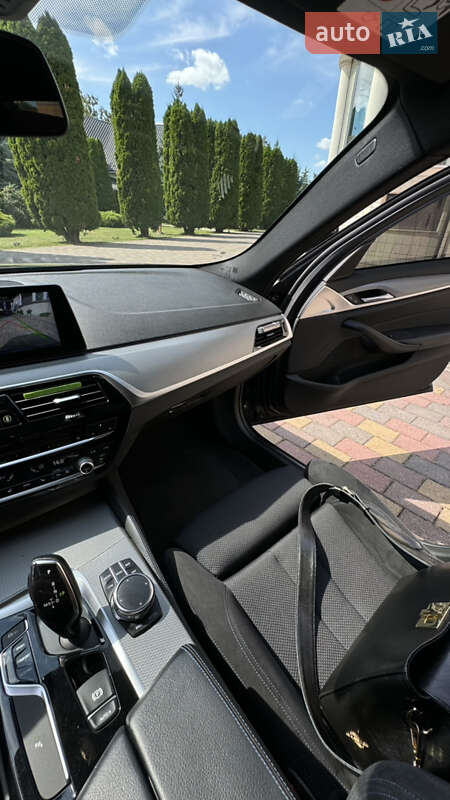 Седан BMW 5 Series 2017 в Мукачевому