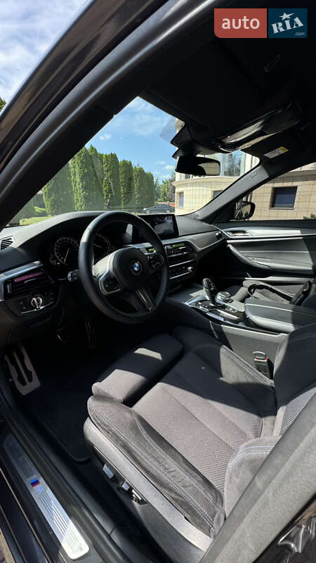 Седан BMW 5 Series 2017 в Мукачевому