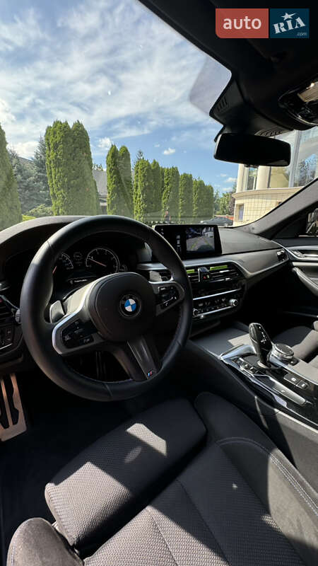 Седан BMW 5 Series 2017 в Мукачевому