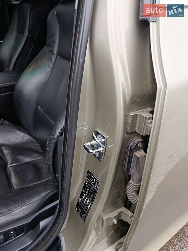 Седан BMW 5 Series 2004 в Смолином