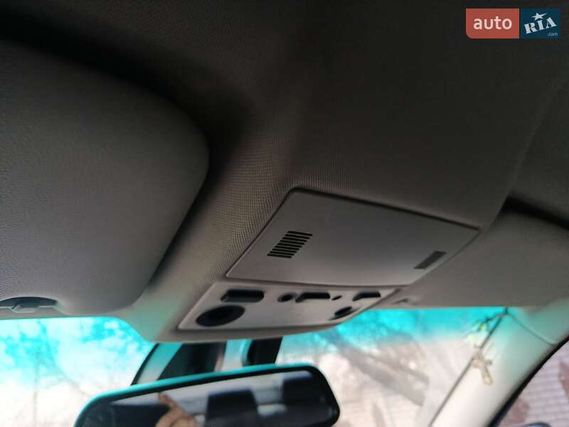 Седан BMW 5 Series 2004 в Смолином