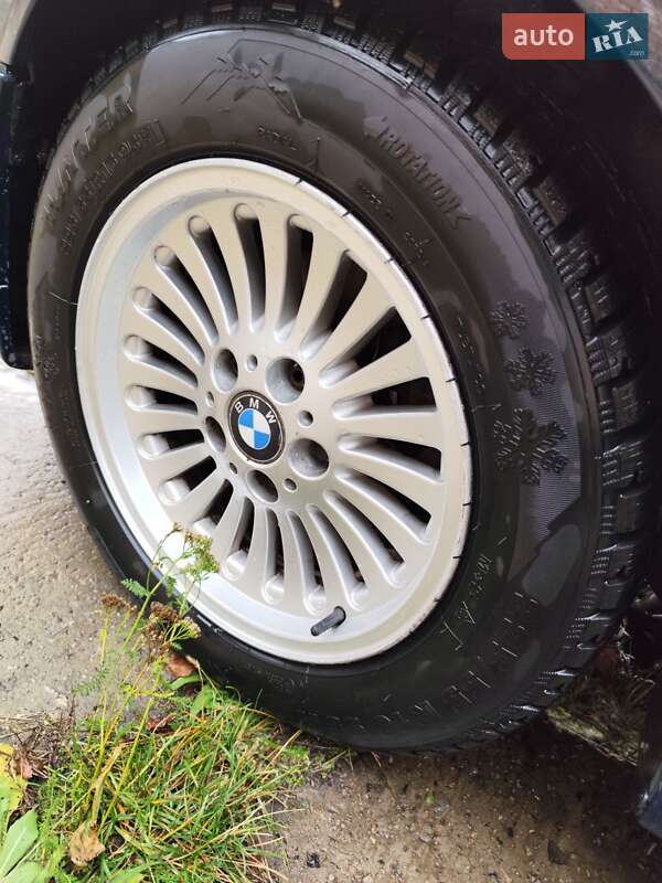 Седан BMW 5 Series 2001 в Киеве