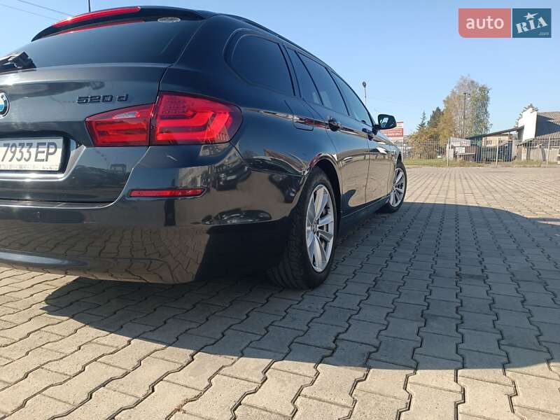 Универсал BMW 5 Series 2012 в Хусте