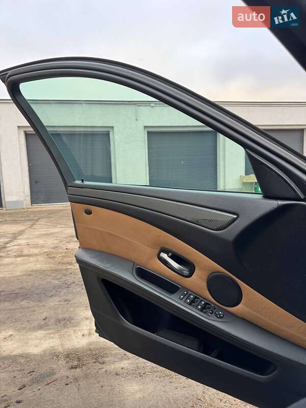 Седан BMW 5 Series 2007 в Луцьку