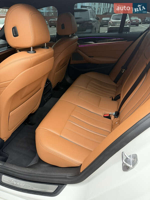 Седан BMW 5 Series 2017 в Киеве фото 21 Седан BMW 5 Series 2017 в Киеве