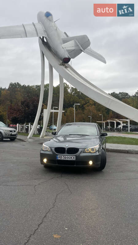 Седан BMW 5 Series 2003 в Виннице