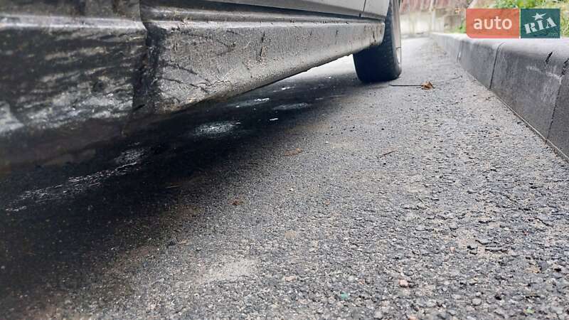 Седан BMW 5 Series 1994 в Вінниці