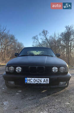 Седан BMW 5 Series 1992 в Щирце