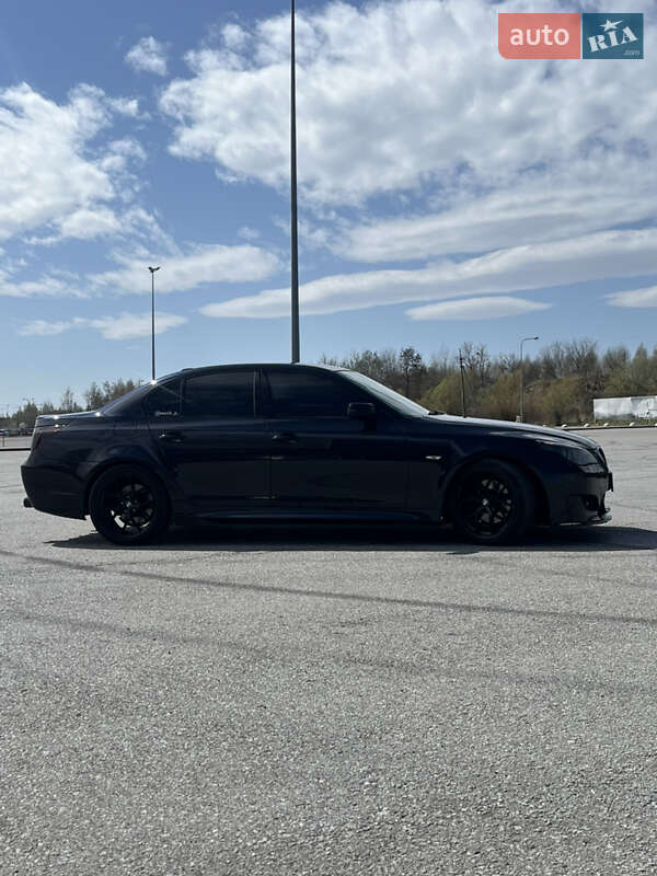 Седан BMW 5 Series 2007 в Львове