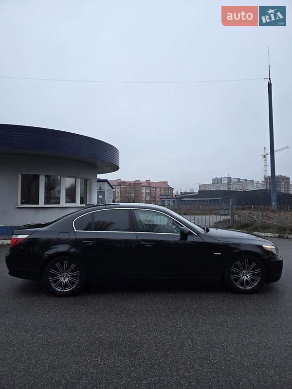 Седан BMW 5 Series 2004 в Чернигове