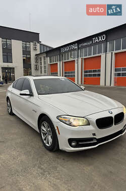 Седан BMW 5 Series 2016 в Львове