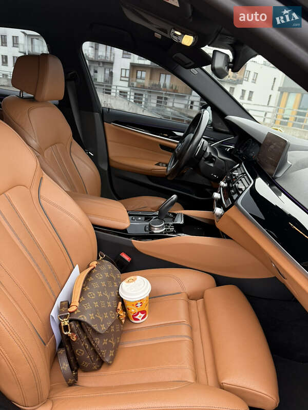 Седан BMW 5 Series 2019 в Киеве фото 23 Седан BMW 5 Series 2019 в Киеве