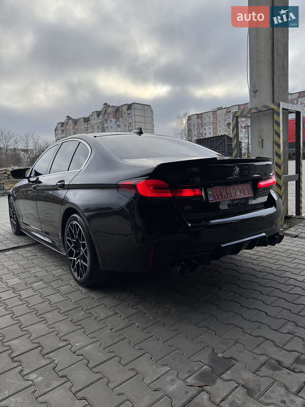 Седан BMW 5 Series 2021 в Брошневі-Облозі