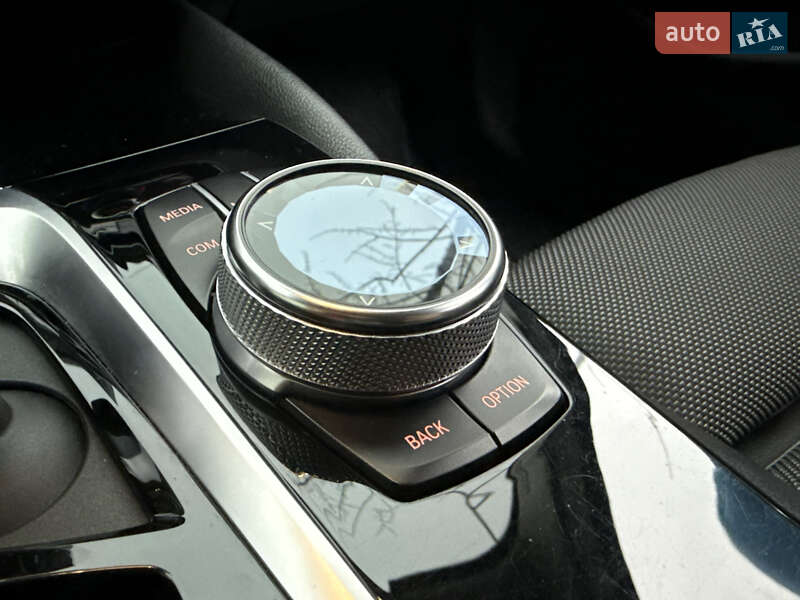 Седан BMW 5 Series 2018 в Києві фото 44 Седан BMW 5 Series 2018 в Києві