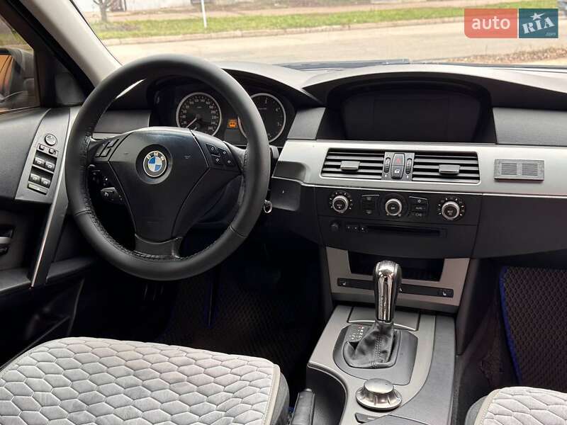 Седан BMW 5 Series 2005 в Запорожье