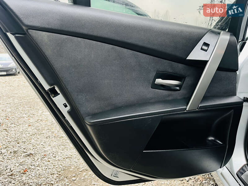 Седан BMW 5 Series 2004 в Харкові