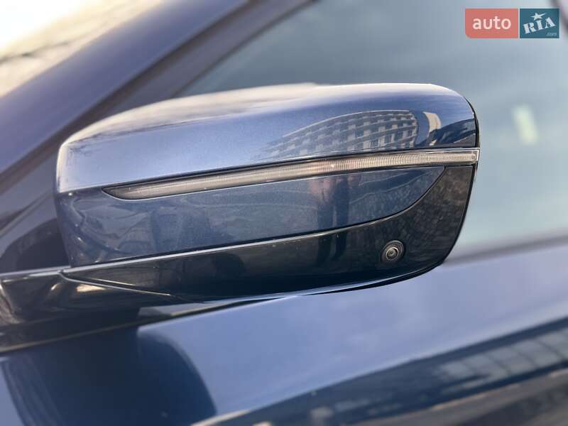 Седан BMW 5 Series 2021 в Мукачево