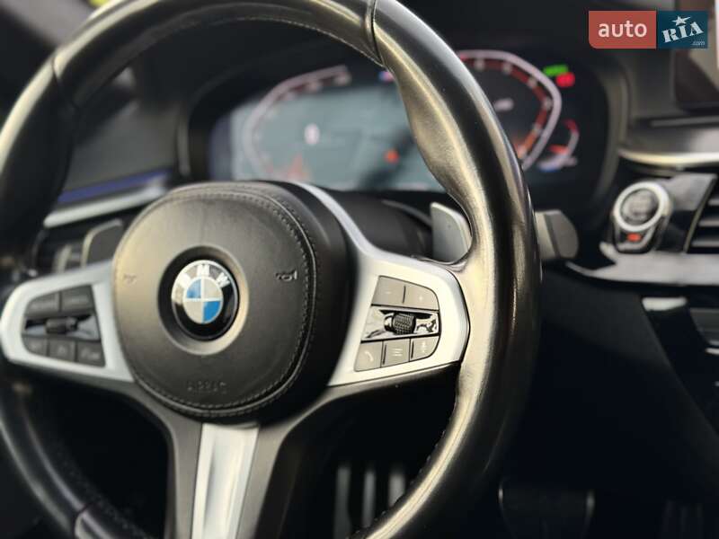 Седан BMW 5 Series 2021 в Мукачево