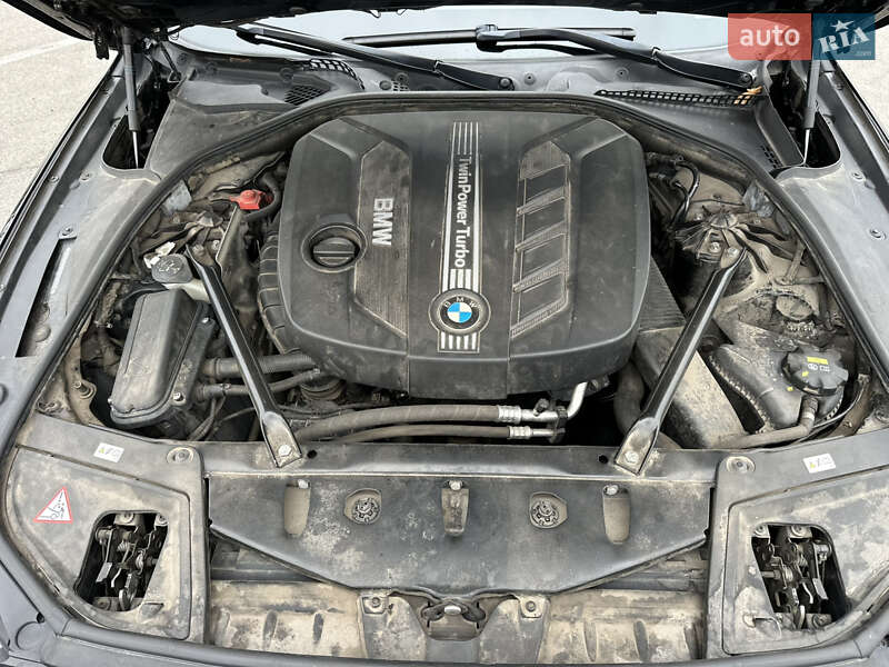 Седан BMW 5 Series 2015 в Дніпрі